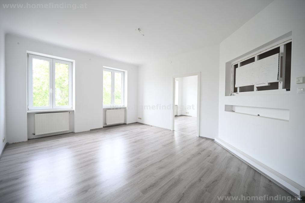 2.5 rooms with view into a park / close to Einsiedlerplatz